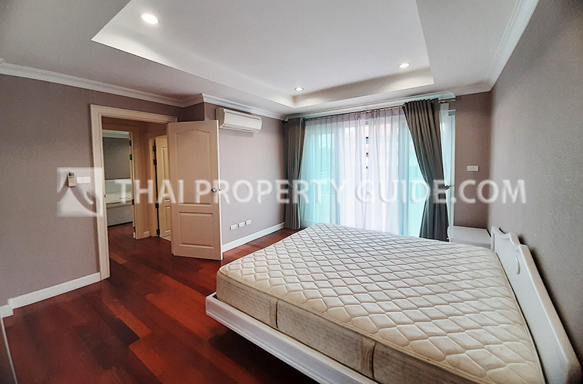 House with Shared Pool in Sukhumvit 